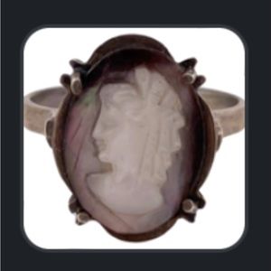 Vintage sterling silver size 7 mother of pearl cameo ring